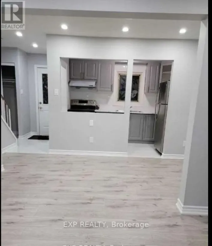 40 GLADSTONE SQUARE, Brampton