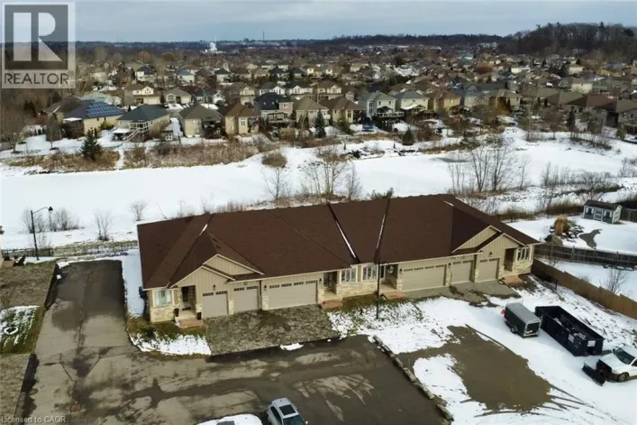 Row / Townhouse for sale: 40 HEATH Street Unit# 21, Brantford