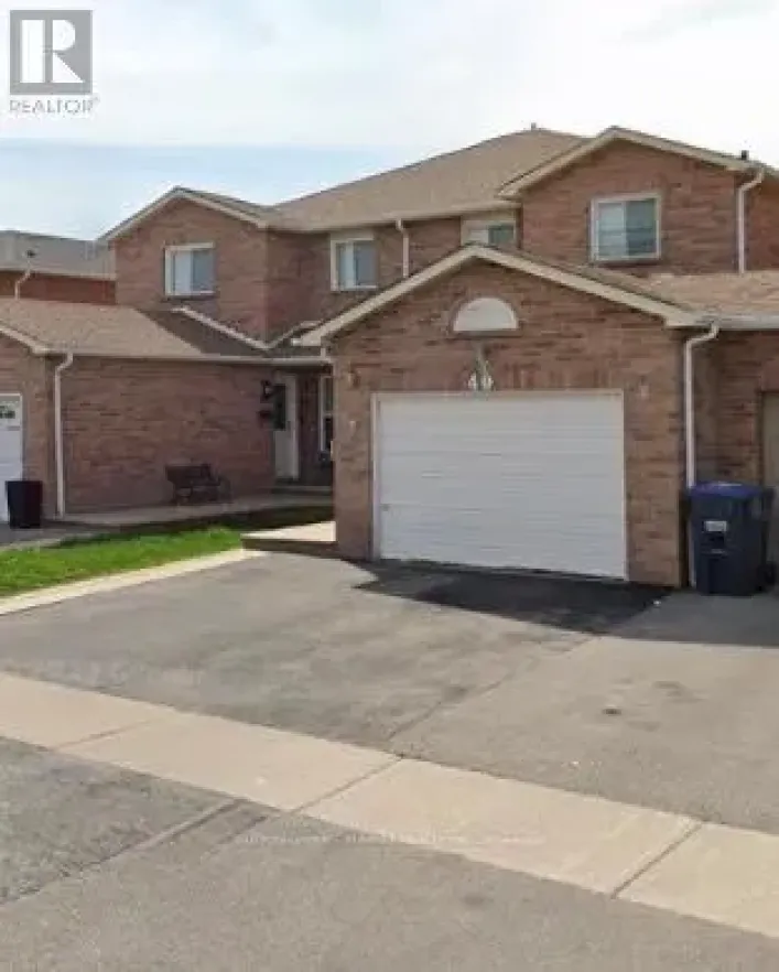 40 JAY STREET, Brampton