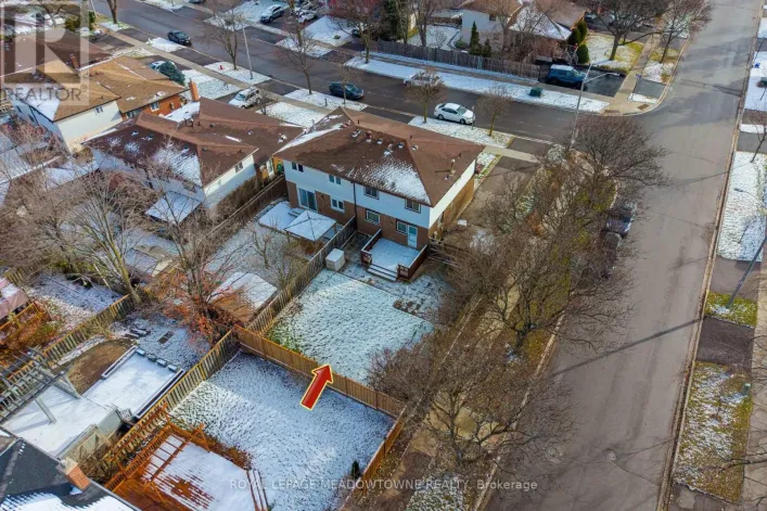 40 JOYCELYN DRIVE, Mississauga