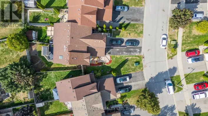 40 LANDERVILLE LANE, Clarington