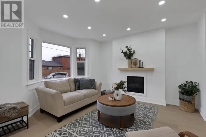 40 LEROY AVENUE, Toronto