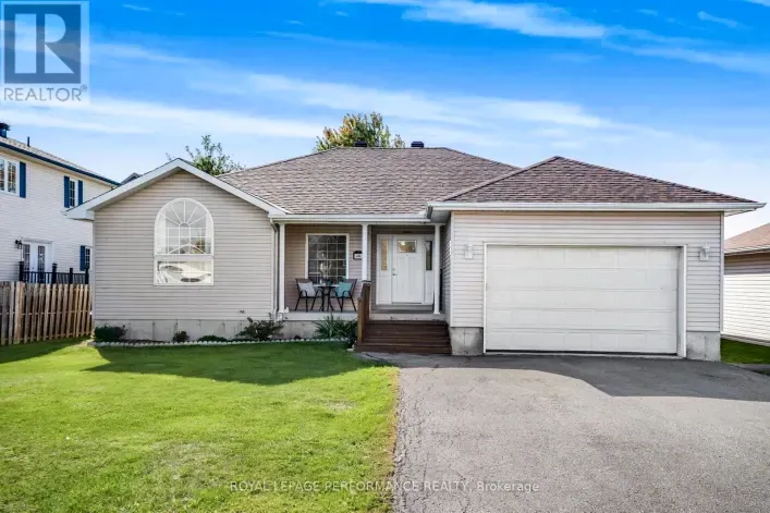 House for sale: 40 LORI LANE, North Dundas