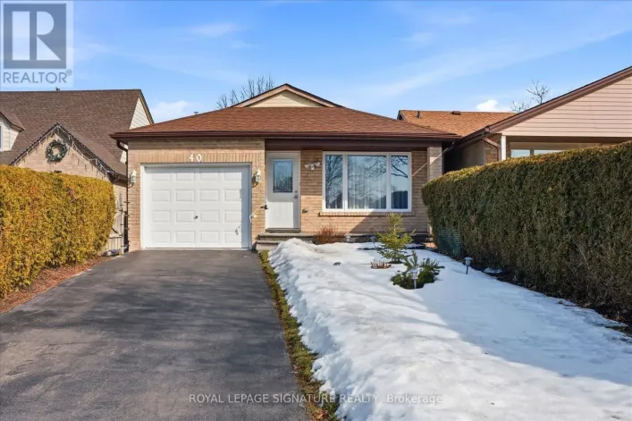 40 LYTON CRESCENT, Hamilton