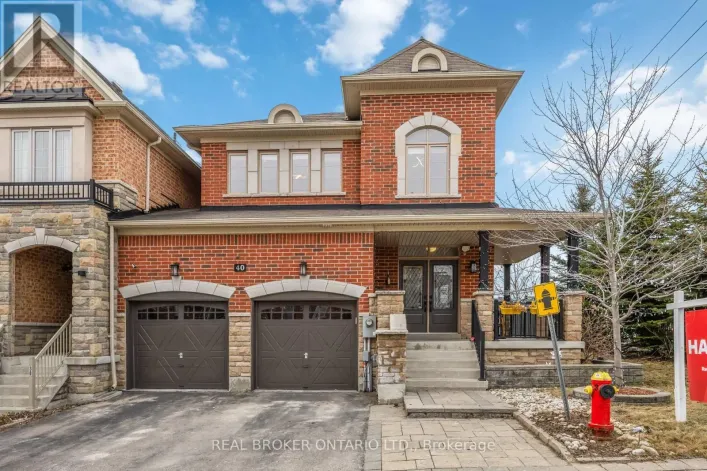 40 MACK CLEMENT LANE, Richmond Hill