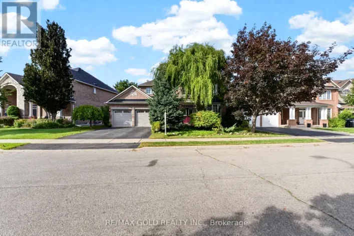 40 MALDIVES CRESCENT, Brampton