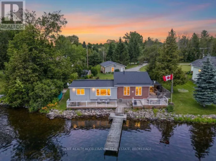 40 OAK LANE, Stone Mills