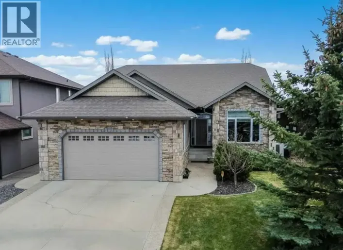 40 Oakwood Close, Red Deer