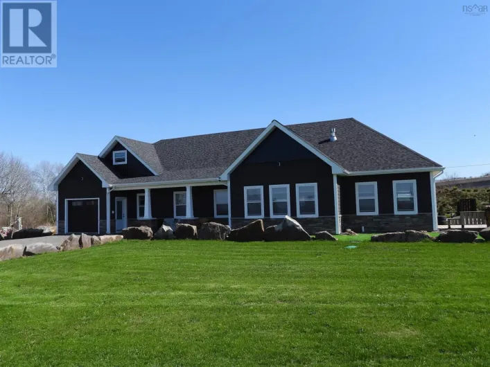 40 Old Oak Island Road, Lockhartville