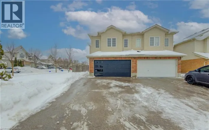 40 RED CLOVER Crescent, Kitchener