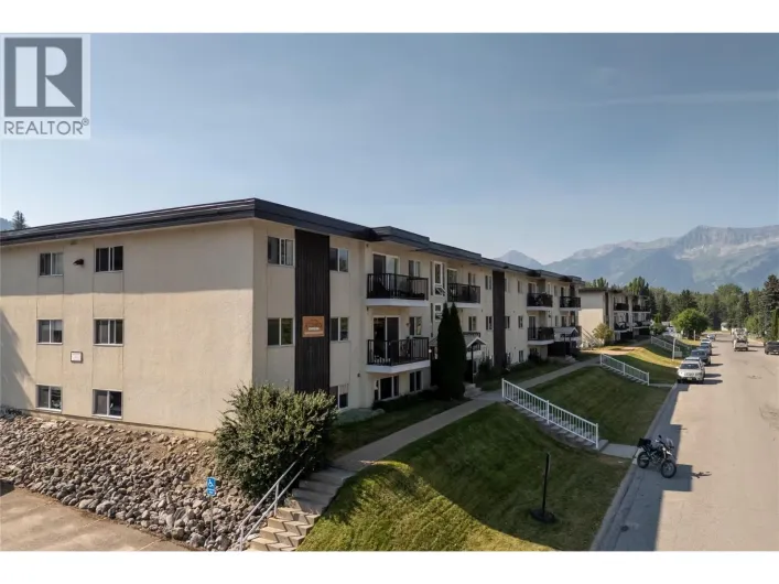 40 RIDGEMONT Avenue Unit# 101, Fernie