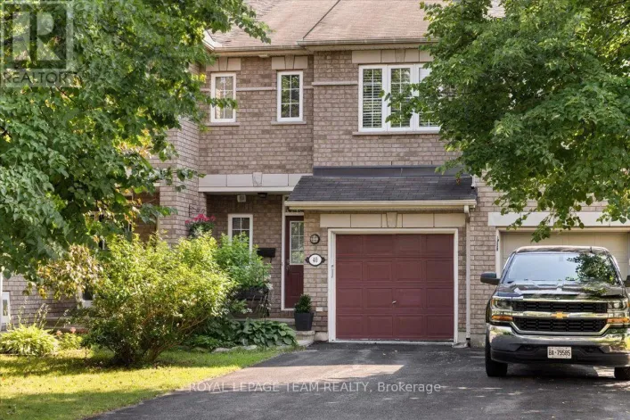 40 SADDLESMITH CIRCLE, Ottawa