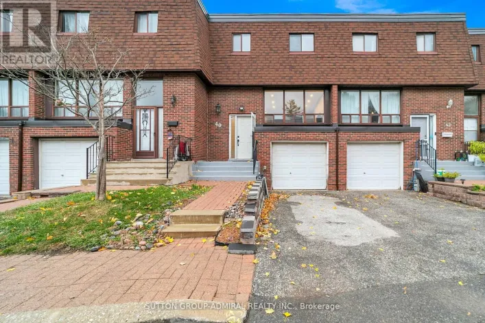 40 STATELY WAY, Markham