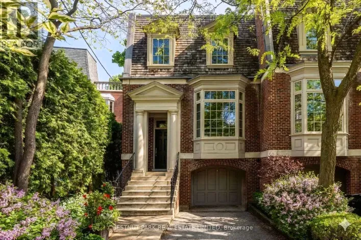 House for sale: 40 SUMMERHILL GARDENS, Toronto