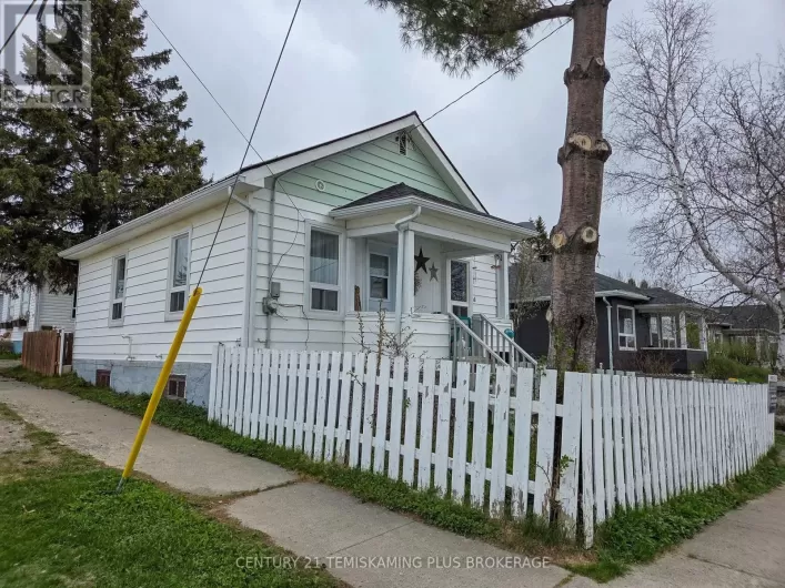 40 TAYLOR AVENUE, Kirkland Lake