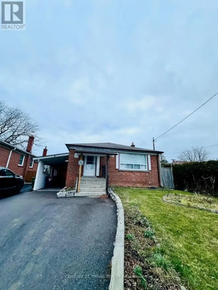 40 TEDFORD DRIVE, Toronto