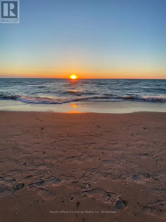 40 VOZKA DRIVE, Huron-Kinloss