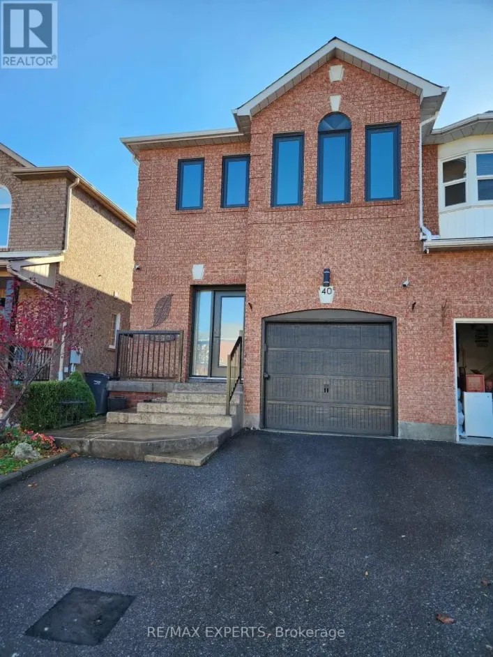 40 WATERBURY STREET, Caledon