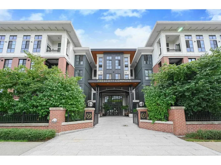 400 15138 34 AVENUE, Surrey