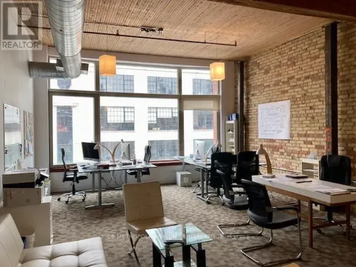 400 - 76 RICHMOND STREET E, Toronto