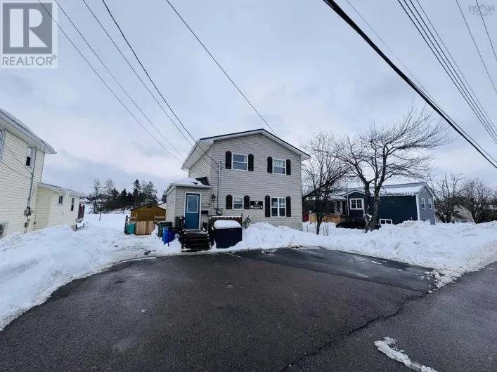 400 Pictou Road, Bible Hill