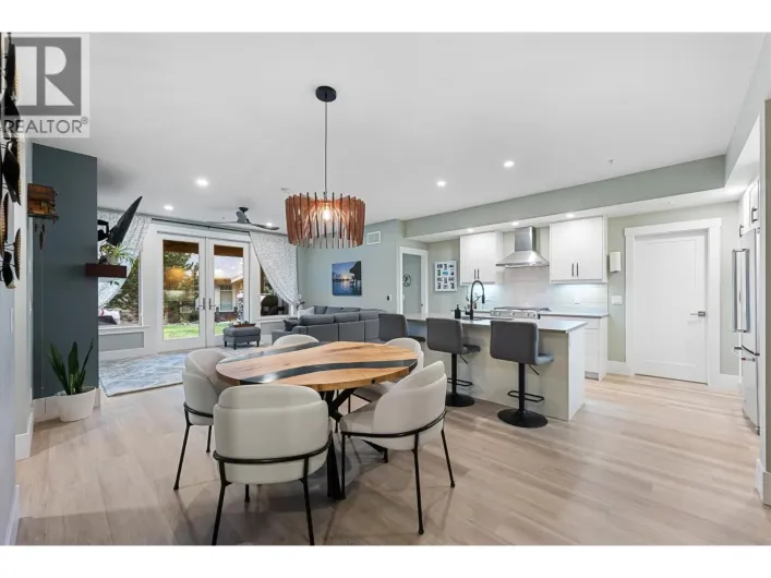 4000 REDSTONE Crescent Unit# 220, Peachland