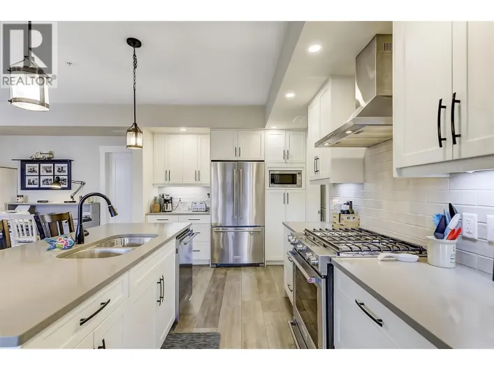 4000 Redstone Crescent Unit# 222, Peachland