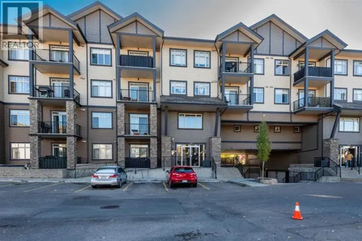 401, 117 Copperpond Common SE, Calgary