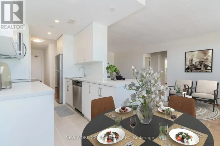 401 - 1220 BAYVIEW AVENUE, Toronto