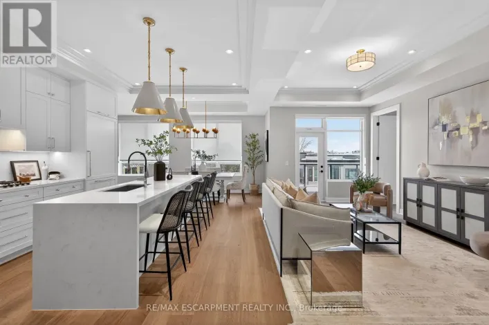 401 - 123 MAURICE DRIVE, Oakville