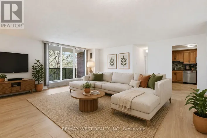 401 - 1275 MARKHAM ROAD, Toronto