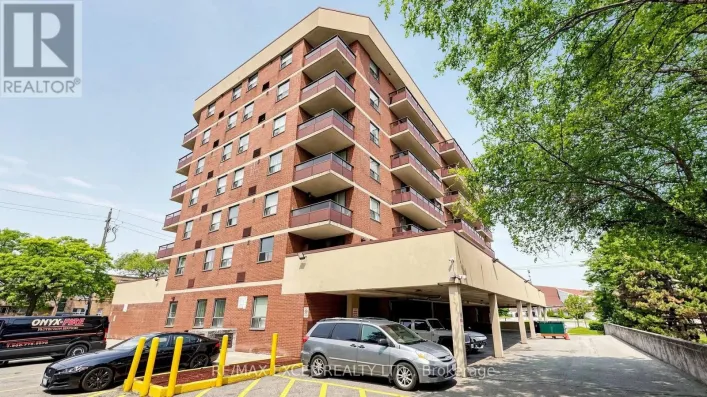 401 - 1881 JANE STREET, Toronto