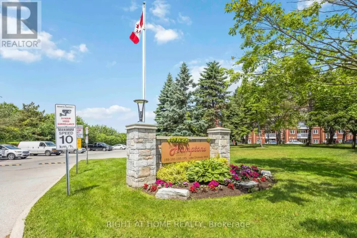 401 - 195 LAKE DRIVEWAY W, Ajax