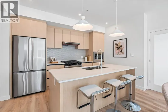 401 2000 West Park Lane, View Royal