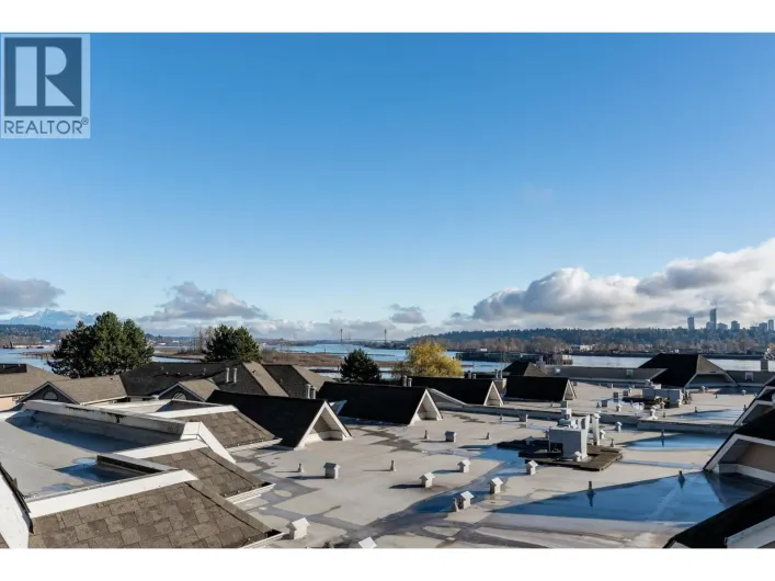 401 25 RICHMOND STREET, New Westminster