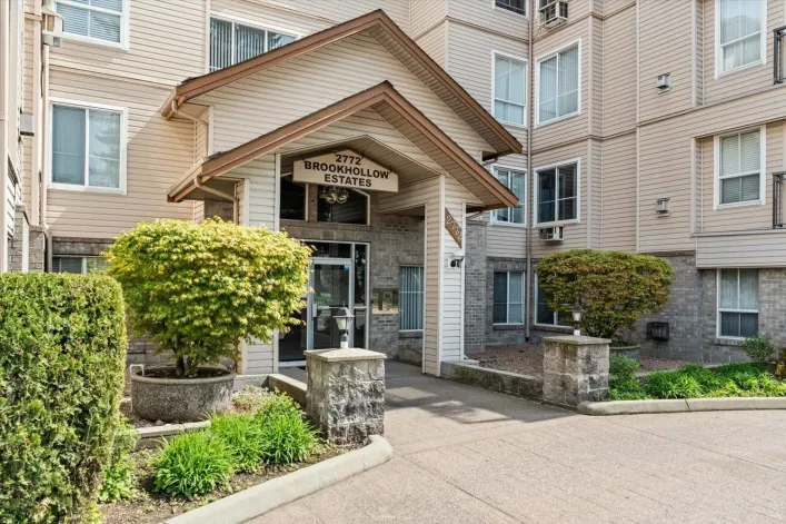 401 2772 CLEARBROOK ROAD, Abbotsford