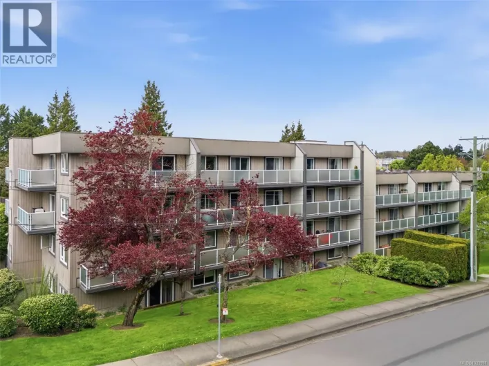 401 3252 Glasgow Ave, Saanich