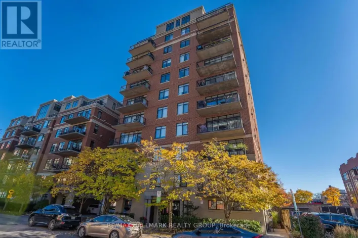 401 - 374 COOPER STREET, Ottawa