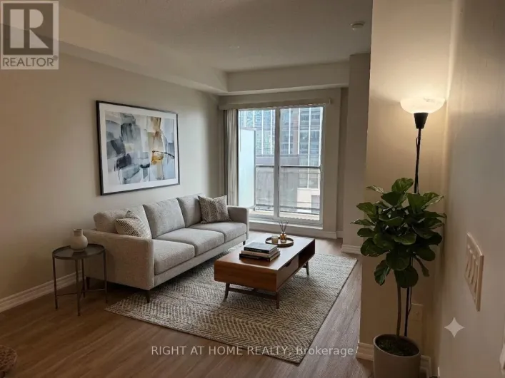 401 - 385 PRINCE OF WALES DRIVE, Mississauga