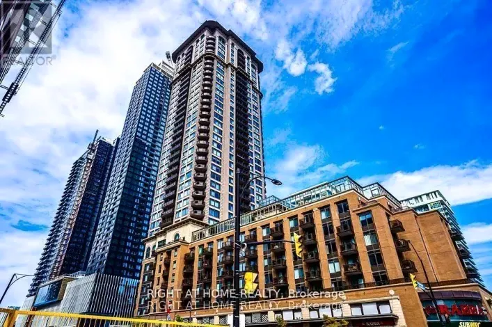 401 - 385 PRINCE OF WALES DRIVE, Mississauga