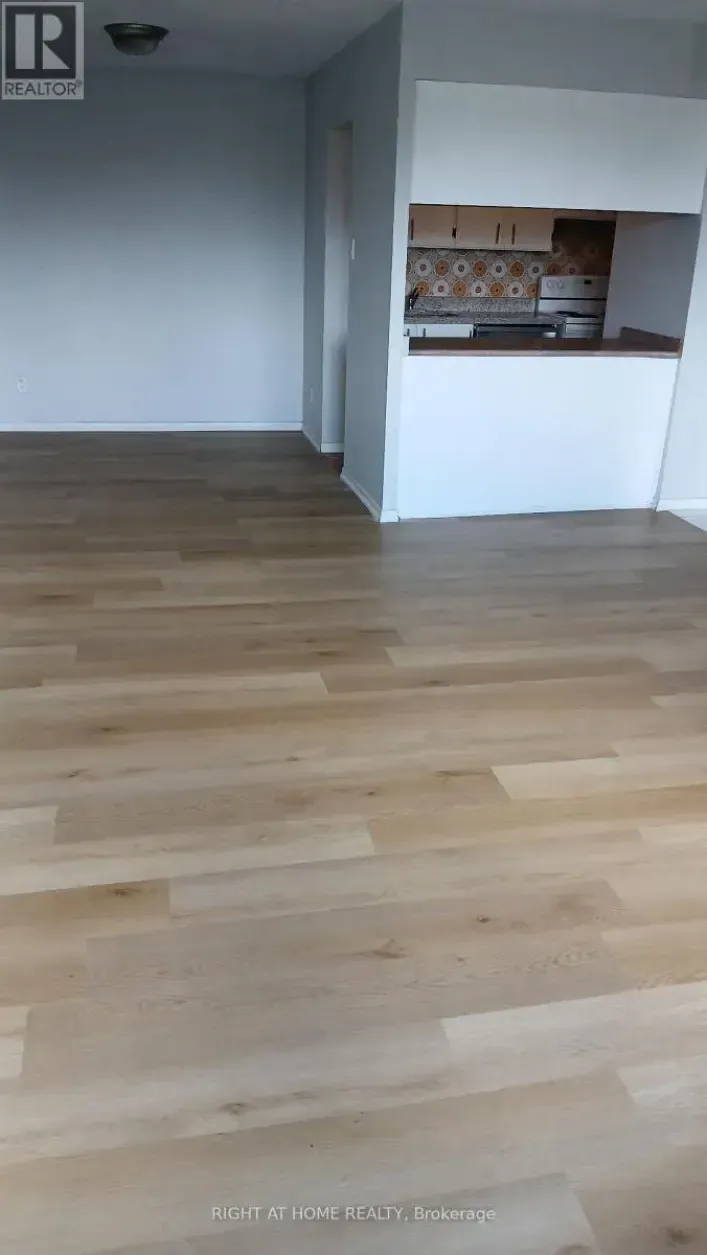 Apartment for rent: 401 - 40 BAY MILLS BOULEVARD, Toronto