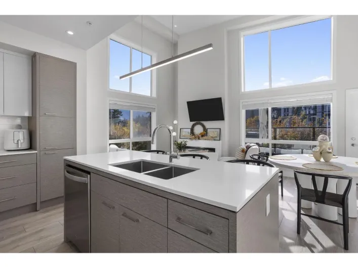 401 45500 MARKET WAY|Garrison Crossing, Chilliwack