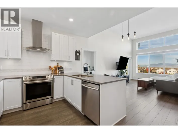 401 4690 HAWK LANE, Tsawwassen