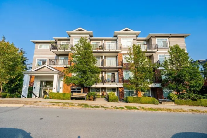 401 6480 195A STREET, Surrey