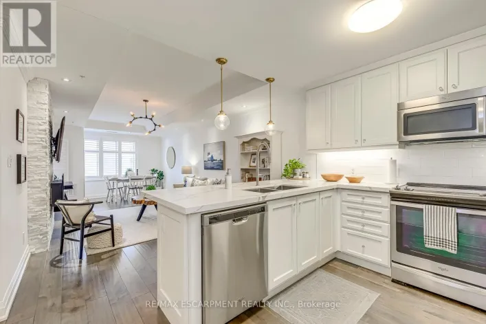 401 - 70 STEWART STREET, Oakville