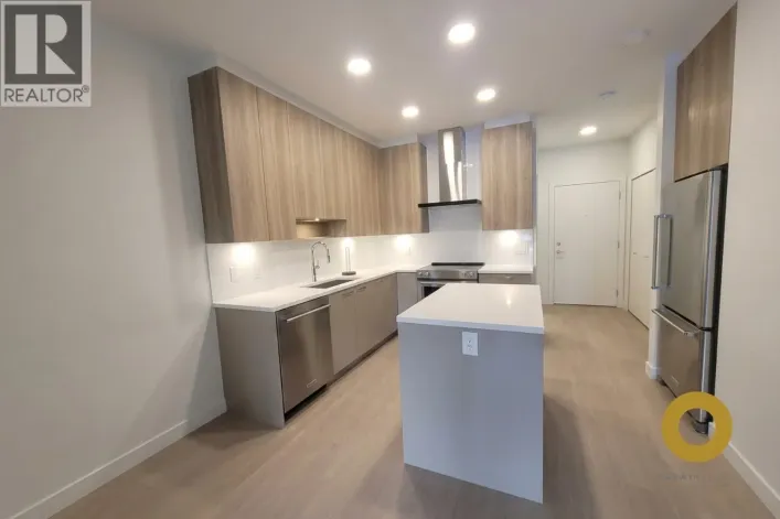 401 7588 16TH STREET, Burnaby