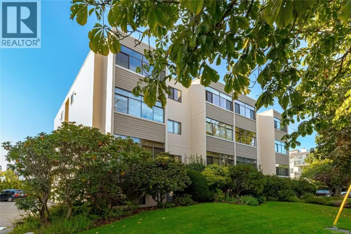 401 924 Cook St, Victoria