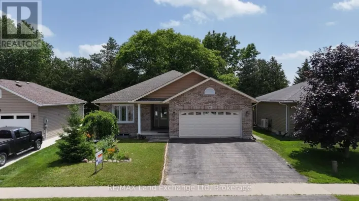 401 CARLING TERRACE, North Huron