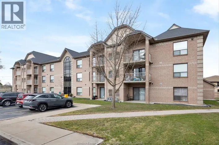 401 GRAND MARAIS ROAD West Unit# 203, Windsor