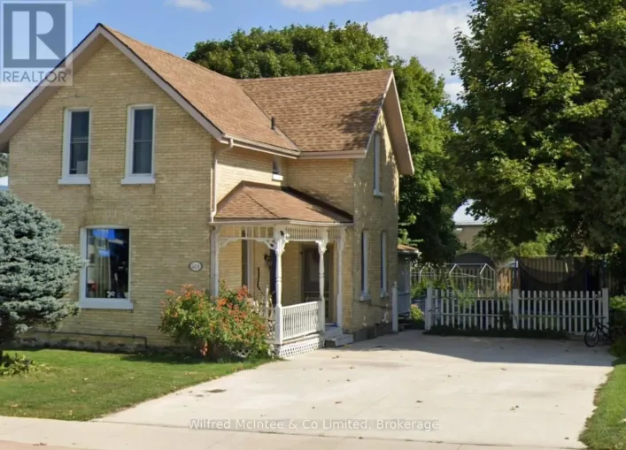 401 JOSEPHINE STREET, North Huron